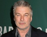 Alec Baldwin kiện ngược đoàn làm phim 'Rust' vì vụ nổ súng gây tử vong trên phim trường