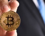 Bitcoin vượt 24.000 USD