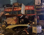 Hà Nội: Nổ lớn ở cửa hàng sửa xe, 3 người bị thương