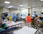 Các bệnh viện Trung Quốc bận rộn khi COVID-19 lây lan không kiểm soát