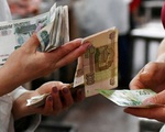Đồng ruble mất giá kỷ lục, Nga nâng lãi suất lên 20%