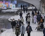 Lần đầu tiên Hàn Quốc ghi nhận số ca mắc mới vượt 300.000 ca/ngày