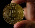 Bitcoin hồi phục, vượt 41.000 USD