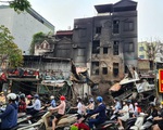 Hà Nội: Cháy rụi hàng loạt cửa hàng trên phố Nguyễn Hoàng trong đêm