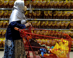 Indonesia dỡ bỏ lệnh cấm xuất khẩu dầu cọ