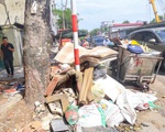 Hà Nội tái diễn ùn ứ rác thải sinh hoạt, xe rác tràn ra đường phố