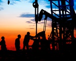 Giá dầu giảm trước nguy cơ suy thoái
