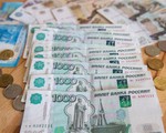 Đồng ruble giảm giá thấp nhất trong 3 tuần qua