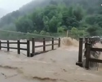 Bão Mộc Lan gây mưa lớn tại các vùng ven biển Trung Quốc