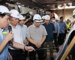 Thủ tướng Chính phủ trực tiếp kiểm tra thực địa tiến độ Dự án tuyến đường sắt đô thị đoạn Nhổn - Ga Hà Nội