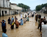 Pakistan nhận được cam kết hỗ trợ hơn 8 tỷ USD tái thiết sau lũ lụt