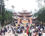 Hơn 3 vạn du khách dự khai hội chùa Hương