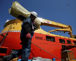Hàn Quốc thu hút lao động cho ngành đóng tàu