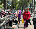 TP Hồ Chí Minh tính thu phí sử dụng vỉa hè, lòng đường