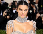 Kendall Jenner và dấu ấn thời trang táo bạo tại Met Gala
