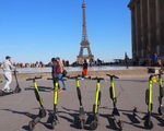 Pháp sẽ cấm sử dụng xe scooter điện trên đường phố Paris