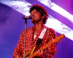 Concert của Bruno Mars tại Hàn Quốc bị chỉ trích vì ưu tiên người nổi tiếng
