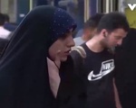 Cảnh sát đạo đức Iran giám sát việc phụ nữ đội khăn trùm đầu