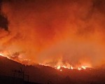 Tây Ban Nha sơ tán nhiều ngôi làng do cháy rừng