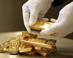 Giá vàng dao động gần mức thấp nhất 5 tháng qua