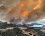Mỹ lo ngại cháy rừng kỷ lục ở quốc gia láng giềng Canada