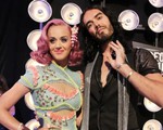 Chồng cũ của Katy Perry và loạt tranh cãi khiến khán giả ngán ngẩm
