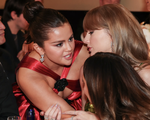 Selena Gomez phủ nhận tin đồn bất hoà với Kylie Jenner