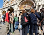 Venice nỗ lực giải quyết tình trạng quá tải du lịch bằng nhiều quy định mới