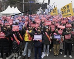 Hàn Quốc cân nhắc biện pháp hình sự với các bác sĩ đình công