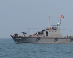 Vụ 4 tàu cá Quảng Bình gặp nạn: Thêm 4 thuyền viên được đưa vào bờ
