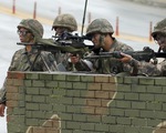 Binh sĩ Hàn Quốc xả súng bắn chết 5 đồng đội