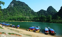 Chay River in Phong Nha Ke Bang attracts tourists
