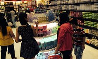 Largest Komonoya convenience store opens