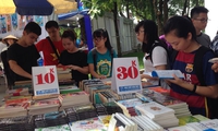 Autumn Book Fair kicks off in Hanoi