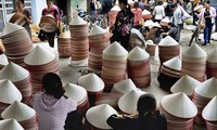 Exploring the craft of making conical hats in Chuong village