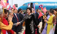 Vietnamese, Lao NA leaders hold talks