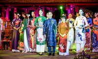 Ao Dai Festival give Early presents to international women