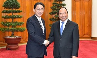 Prime Minister greets Japanese Foreign Minister