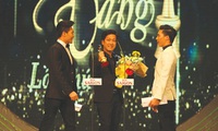 Vietnamese artists honoured in Mai Vang Award Ceremony