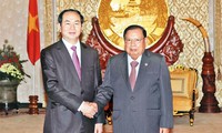 State President Tran Dai Quang visits Laos