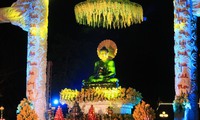 World's largest jade Buddha statue displayed