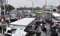 HCMC to ban light trucks in daytime