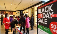 Online shopping platforms stir up Black Friday fever
