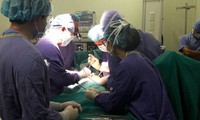 Vietnam-Germany hospital starts new treatment for scoliosis