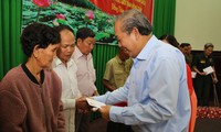 High ranking officials visit poor households in Long An province