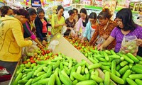 Vietnamese goods dominated the market during Tet