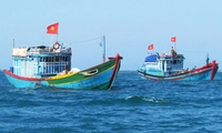 Fishermen in khanh hoa leave for fishing trips