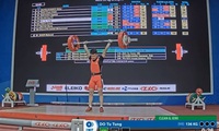 Vietnamese lifter wins six golds, breaks world record at Asian youth & junior championships