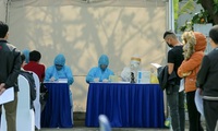 Experts propose plans to extend social distancing to stop pandemic