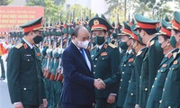 President visits Political Officers College